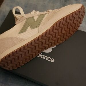 New Balance Beige & Olive Casual Sneaker